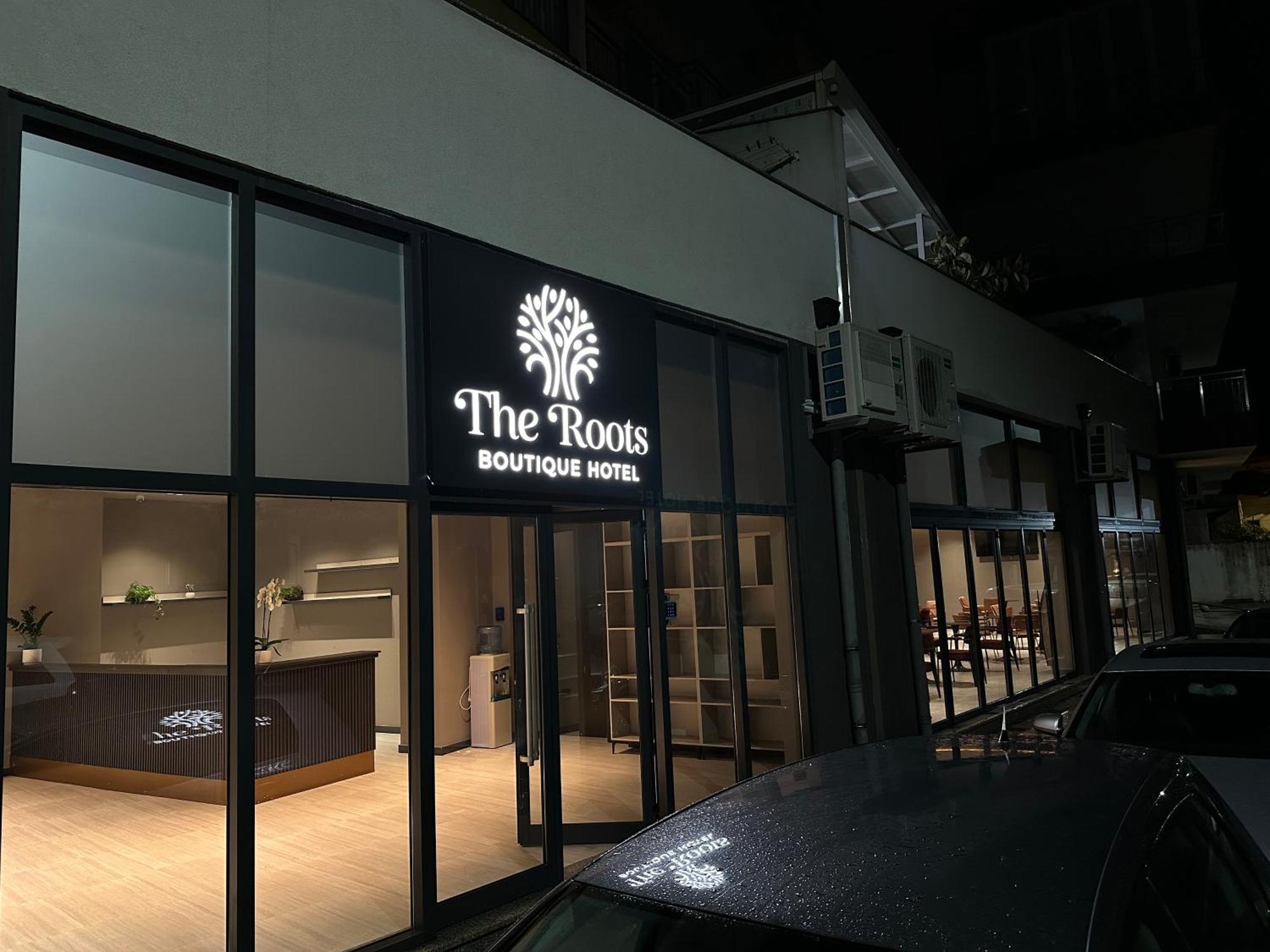 The Roots Boutique Hotel Shkoder Exterior photo