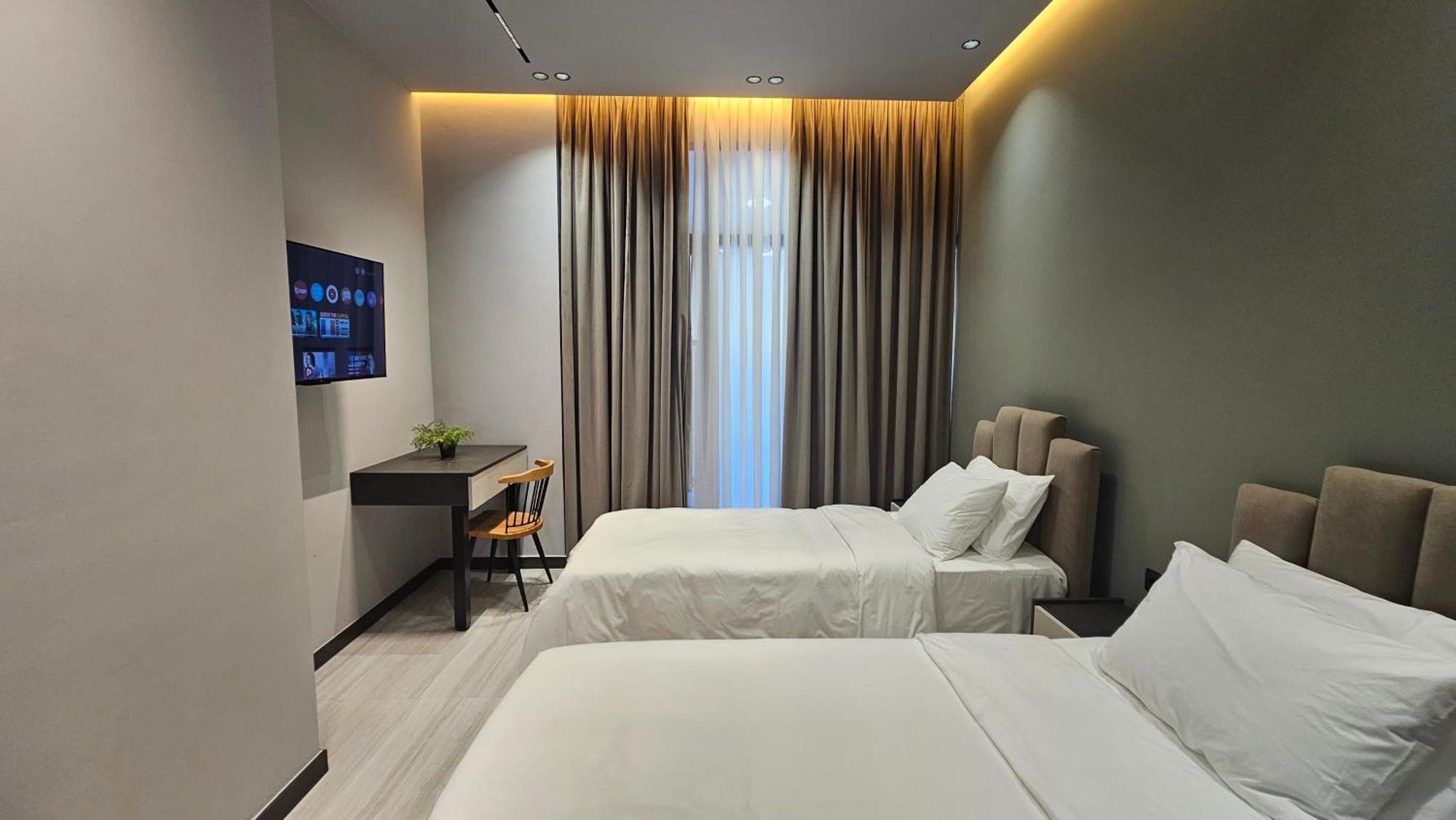 The Roots Boutique Hotel Shkoder Exterior photo